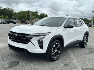 Used 2024 Chevrolet Trax RS FWD video 1