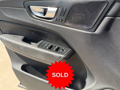 Used 2024 Volvo XC60 T8 Ultimate w/ Protection Package Premier AWD/4WD image 29