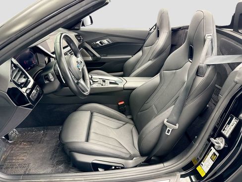 Certified 2024 BMW Z4 sDrive30i w/ Premium Package RWD image 17