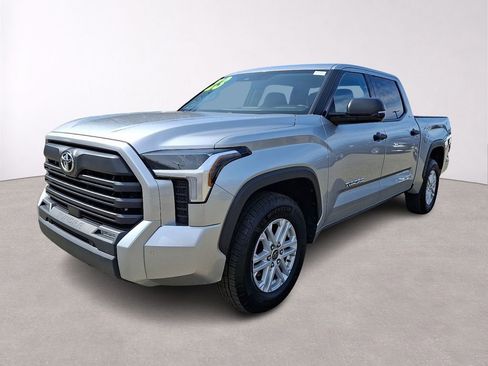 Used 2023 Toyota Tundra SR5 w/ SR5 Convenience Package RWD image 3