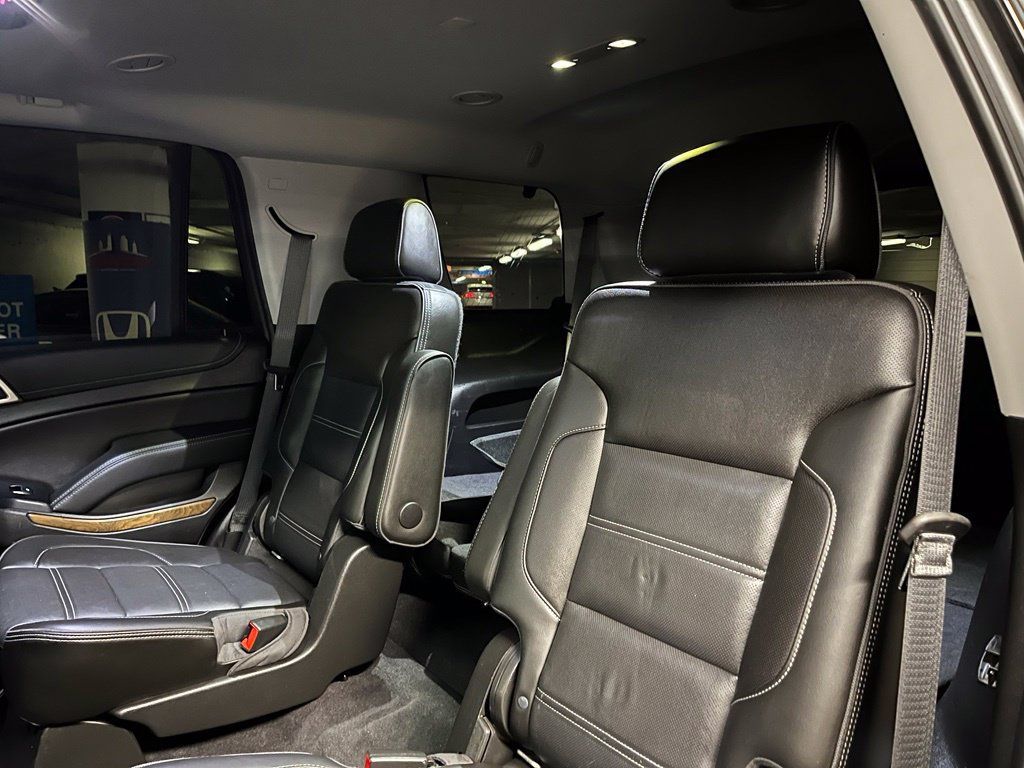 Used 2019 GMC Yukon Denali w/ Denali Ultimate Package AWD/4WD image 25