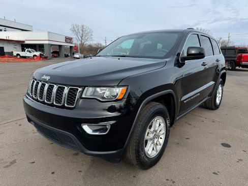 Used 2020 Jeep Grand Cherokee Laredo w/ Security & Convenience Group image 1