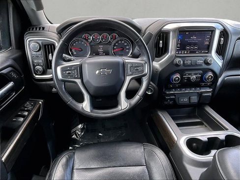 Used 2019 Chevrolet Silverado 1500 RST image 7