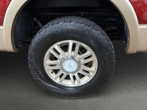 Used 2014 Ford F150 King Ranch w/ King Ranch Luxury Package image 16