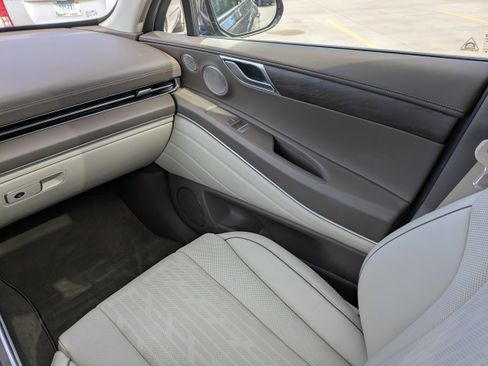 Used 2021 Genesis GV80 2.5T w/ Prestige Package 05 image 19