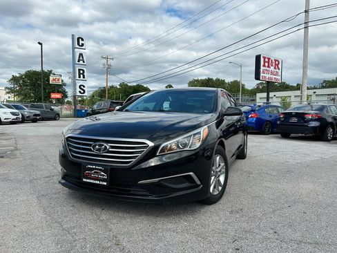 Used 2017 Hyundai Sonata SE FWD image 1