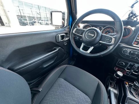 Used 2023 Jeep Gladiator Mojave w/ Cold Weather Group AWD/4WD image 15