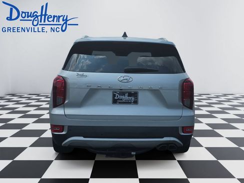 Used 2022 Hyundai Palisade SEL w/ 8P Bench Seat Package FWD image 4