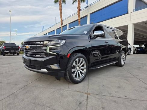 Certified 2021 Chevrolet Suburban Premier w/ Premium Package AWD/4WD image 2