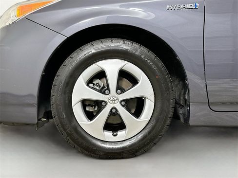 Used 2013 Toyota Prius Two image 33