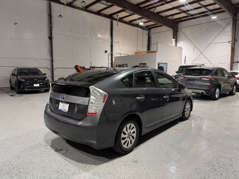 Used 2014 Toyota Prius Prime Plug-In Hybrid FWD image 3