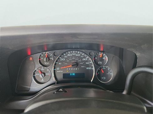 New 2026 GMC Savana 2500 RWD image 22