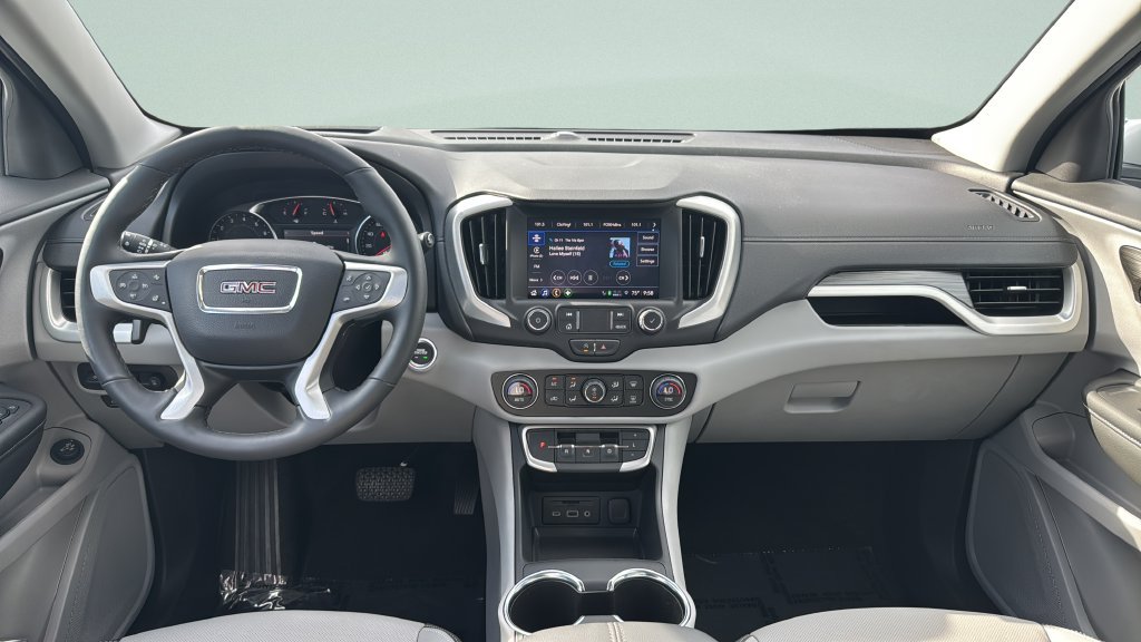 Used 2024 GMC Terrain SLT w/ Tech Package FWD image 20