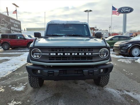 Used 2024 Ford Bronco Black Diamond image 2