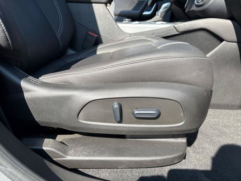 Used 2023 Chevrolet Blazer LT AWD/4WD image 27