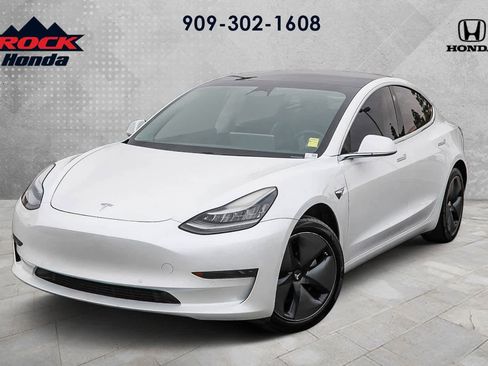 Used 2020 Tesla Model 3 Standard Range RWD image 1
