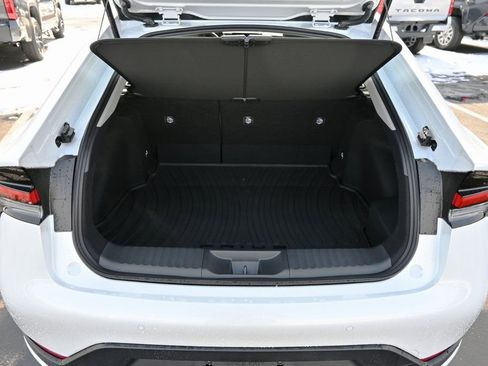 New 2026 Toyota Prius LE image 7