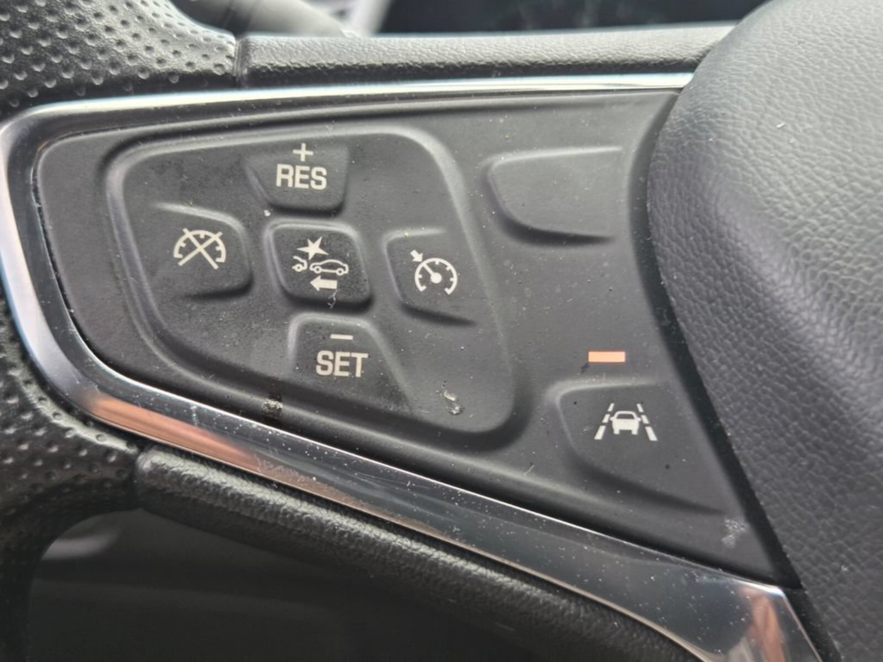 Used 2023 Chevrolet Malibu LT FWD image 27