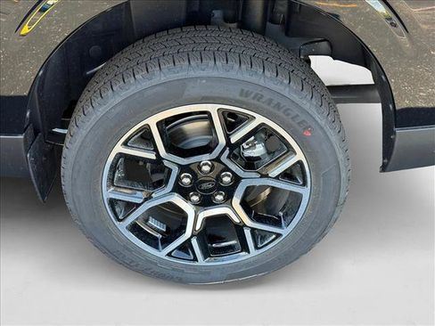 New 2025 Ford Maverick Lariat image 10