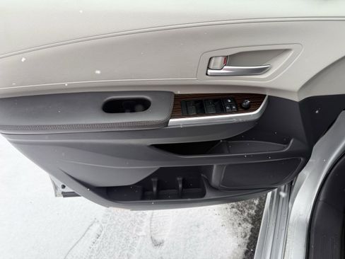 Used 2022 Toyota Sienna XLE image 26