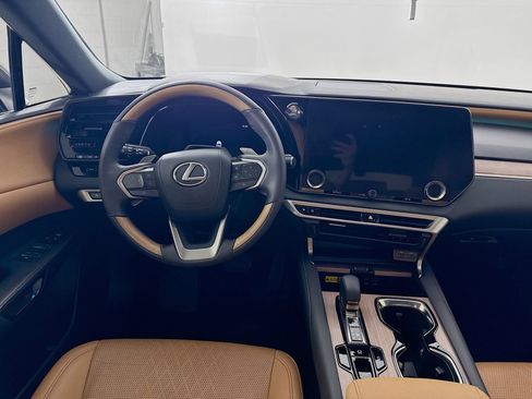 Used 2024 Lexus RX 350 Premium Plus w/ Convenience Package FWD image 24