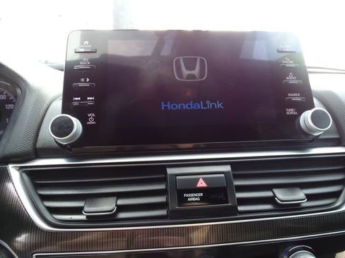 Used 2022 Honda Accord Sport image 11