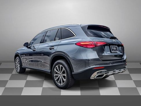 Used 2023 Mercedes-Benz GLC 300 4MATIC image 4