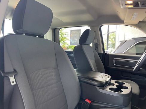 Used 2022 RAM 1500 Classic SLT w/ Electronics Group AWD/4WD image 17