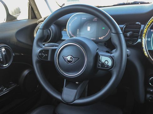 Used 2023 MINI Cooper SE image 16