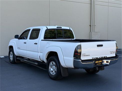 Used 2010 Toyota Tacoma PreRunner RWD image 4