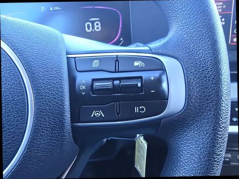 Used 2024 Kia Sportage LX image 21