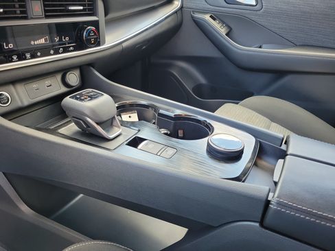 Certified 2023 Nissan Rogue SV AWD/4WD image 29