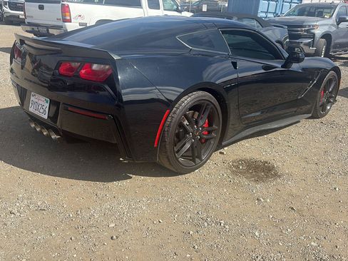 Used 2019 Chevrolet Corvette Stingray Coupe w/ Carbon Flash Badge Package RWD image 3