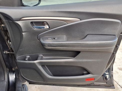 Used 2018 Honda Pilot EX-L image 11