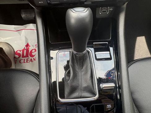 Certified 2025 Jeep Compass Limited AWD/4WD image 23