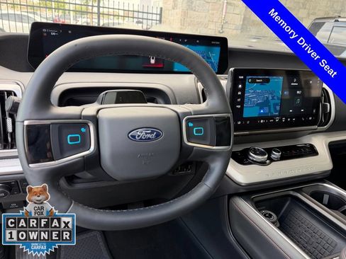 Used 2025 Ford Expedition Active AWD/4WD image 12