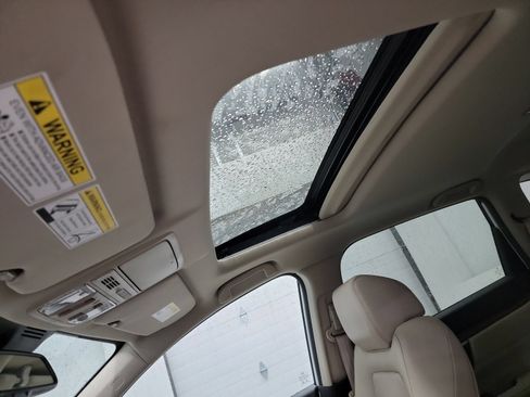 Used 2019 Honda CR-V Touring image 24