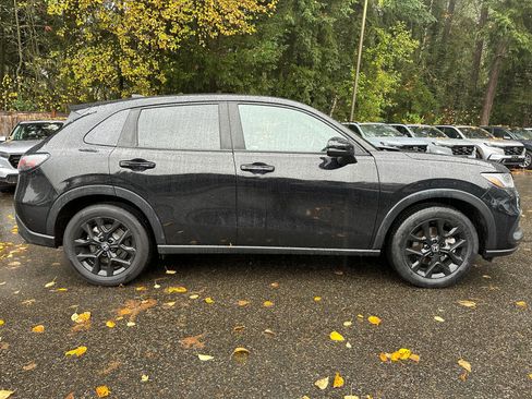 Used 2023 Honda HR-V Sport image 8