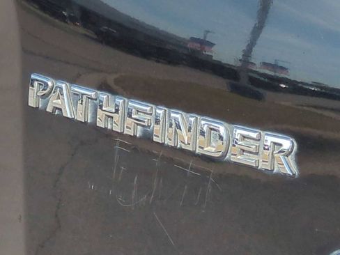 Used 2012 Nissan Pathfinder SV image 30