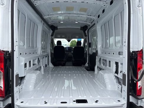 Used 2023 Ford E-Transit Medium Roof RWD image 13