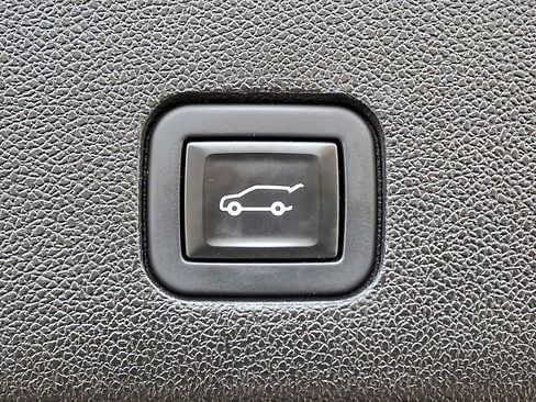 Used 2021 Cadillac XT6 Sport image 33