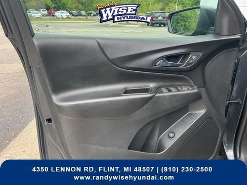Used 2022 Chevrolet Equinox LT AWD/4WD image 13