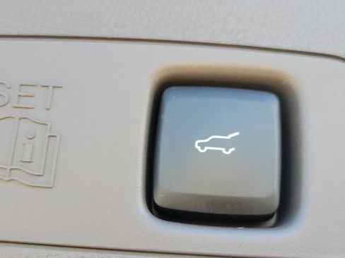 Certified 2023 Lincoln Corsair FWD image 8