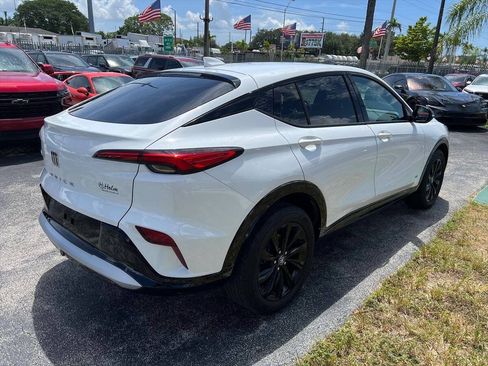 Used 2025 Buick Envista Sport Touring w/ Convenience II Package FWD image 5