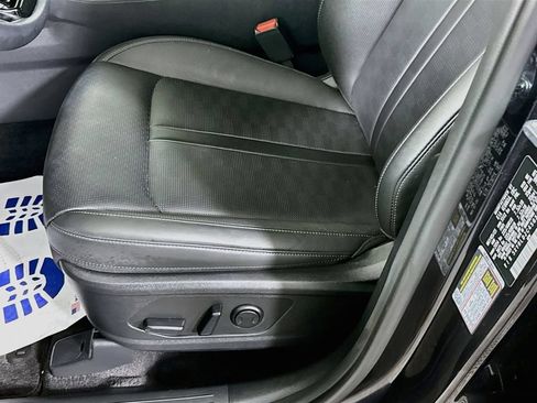 Certified 2025 Kia Sorento S AWD/4WD image 25