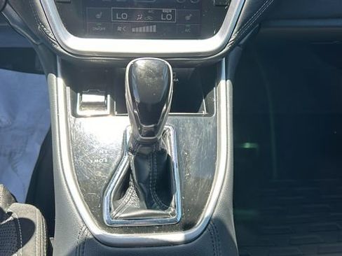 Used 2024 Subaru Outback Premium image 21