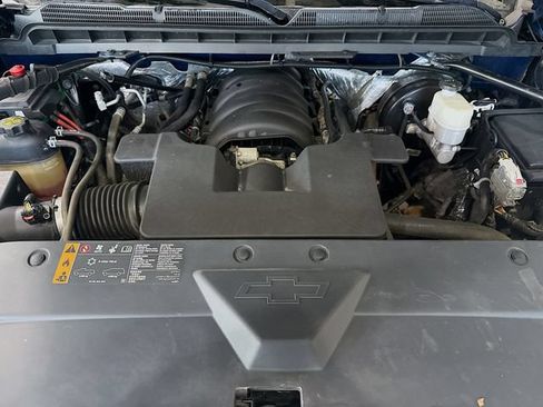 Used 2018 Chevrolet Silverado 1500 LT w/ All Star Edition AWD/4WD image 29
