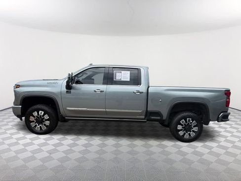 Used 2024 Chevrolet Silverado 3500 High Country w/ High Country Premium Package AWD/4WD image 8