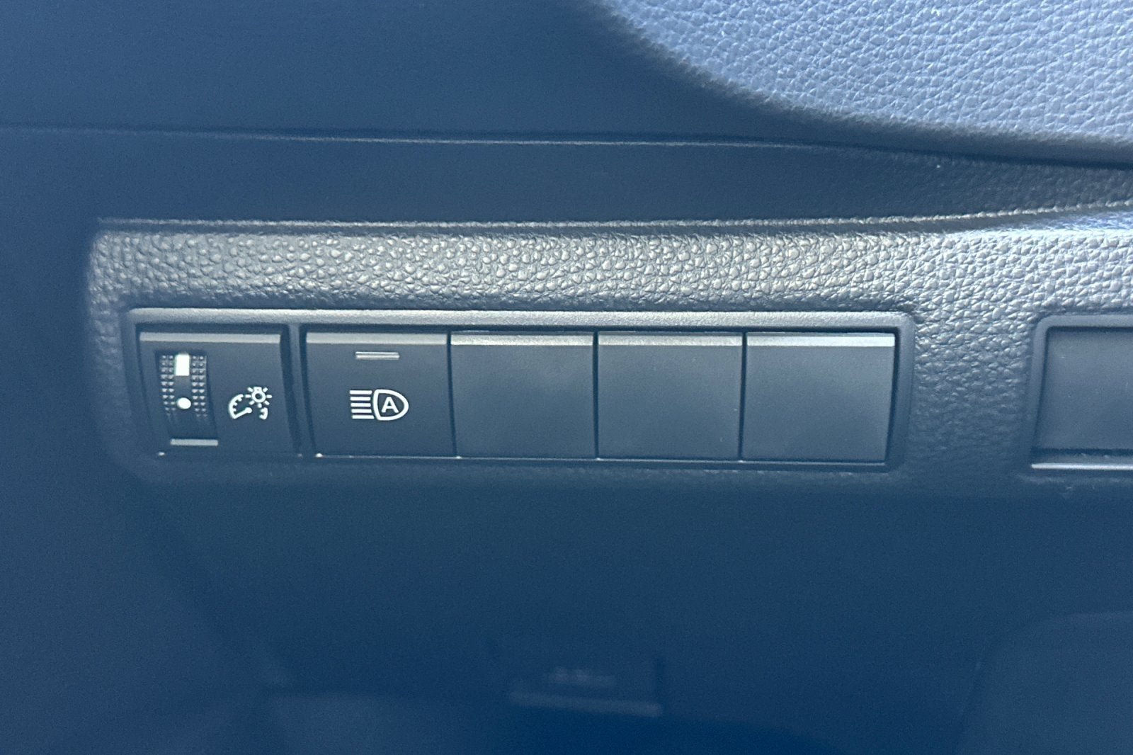 New 2027 Toyota Corolla LE FWD image 27