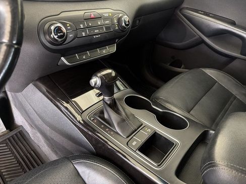 Used 2017 Kia Sorento EX FWD image 21